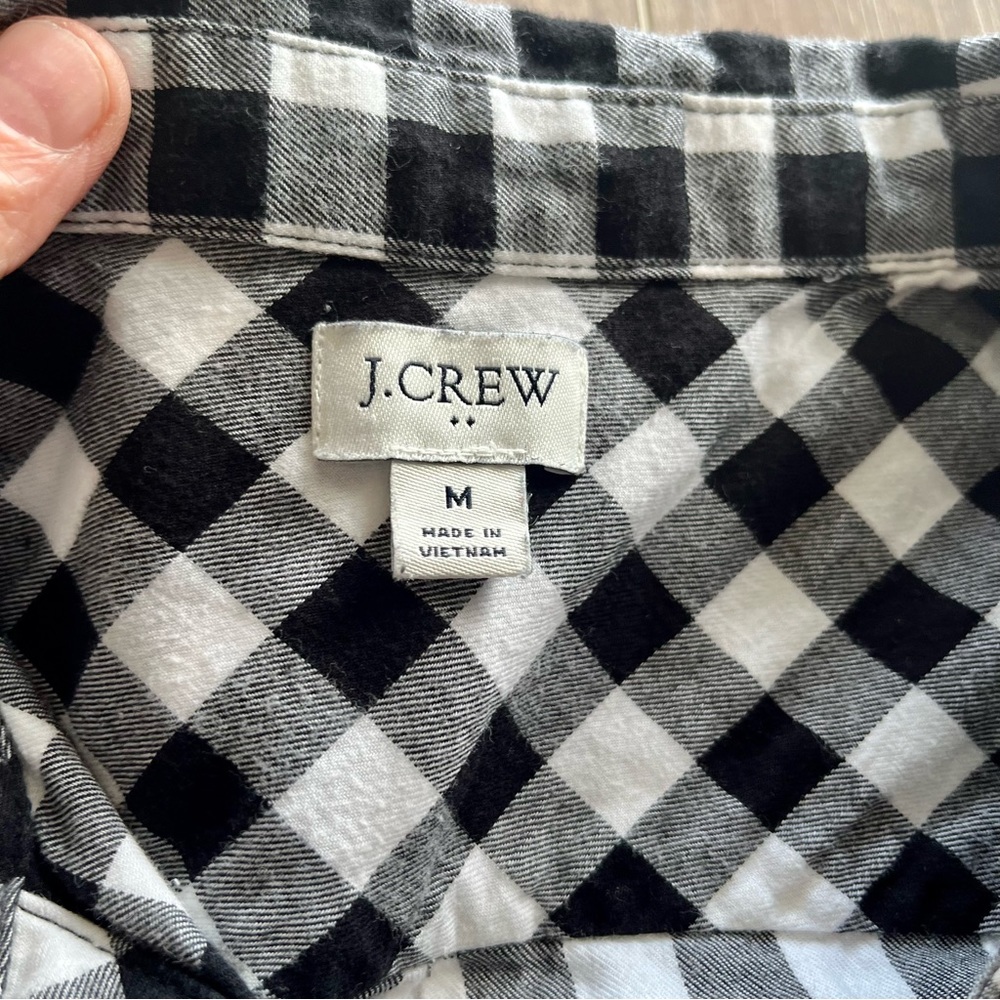 ✨MOVING SALE✨ Lowest Price! J. CREW Black White Buffalo Check 100% Cotton Top M - Picture 6 of 9